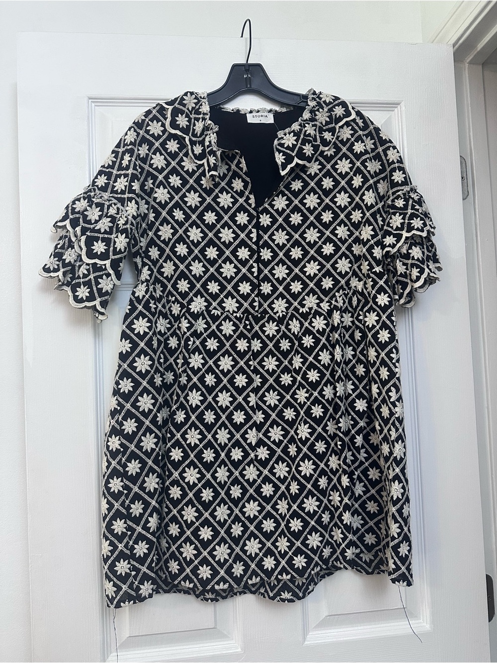 STORIA dress floral size small babydoll black and white - Picture 1 of 4